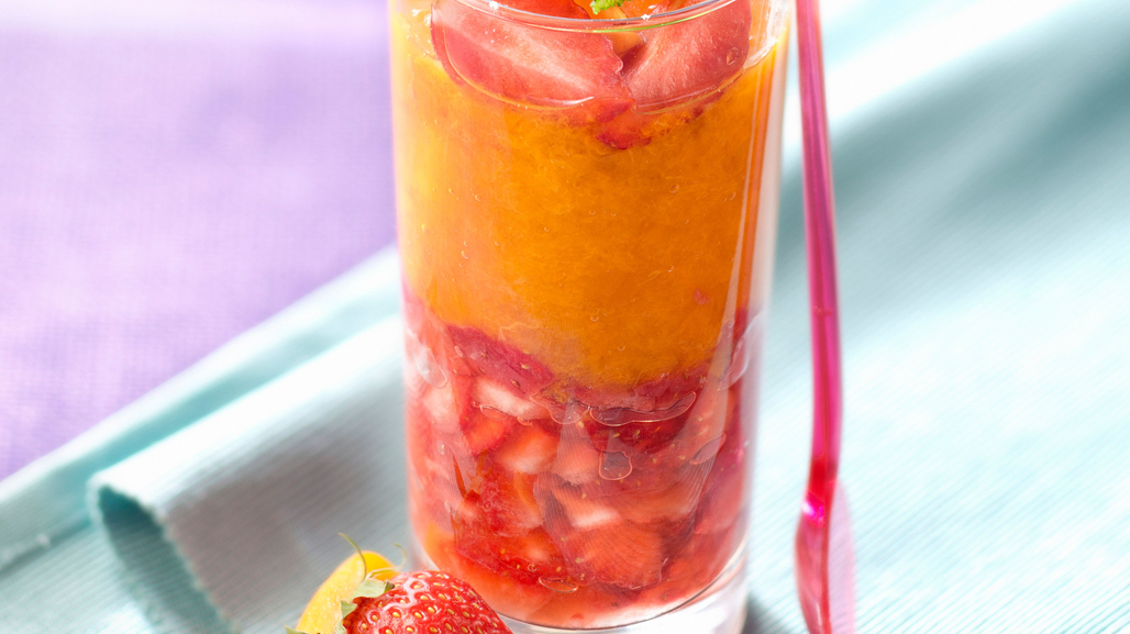 compote-dabricots-et-tartare-de-fraises-au-jus-de-clémentines