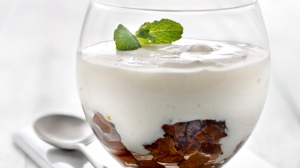 mousse-au-fromage-blanc-et-pruneaux