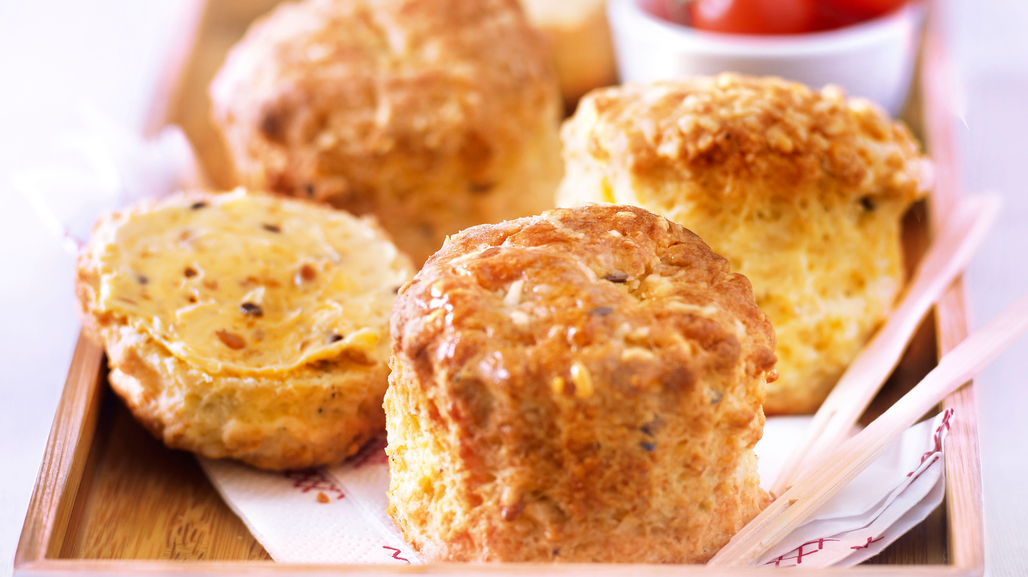 muffins-de-quinoa-aux-courgettes-et-à-a-feta-marinée