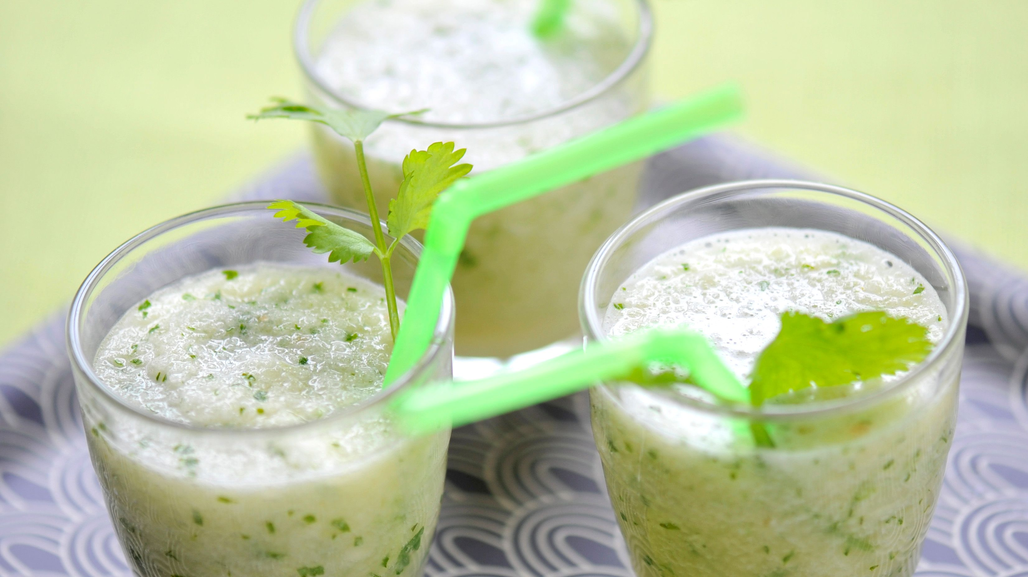 smoothie-de-pomme-granny-smith-à-la-coriandre