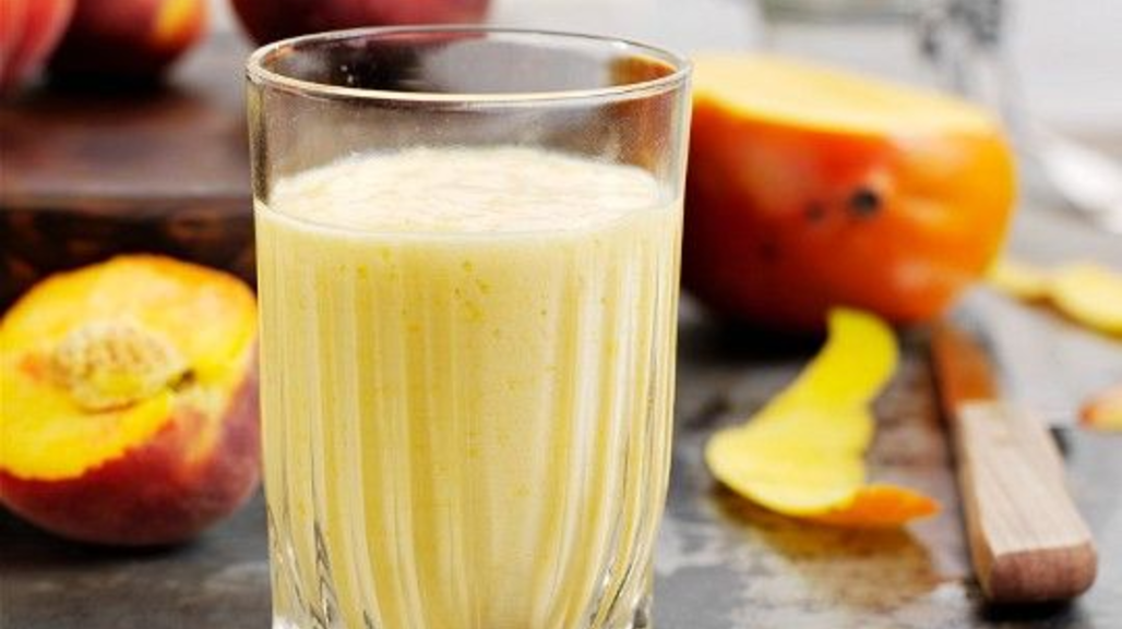 smoothie-pêche-mangue-yaourt