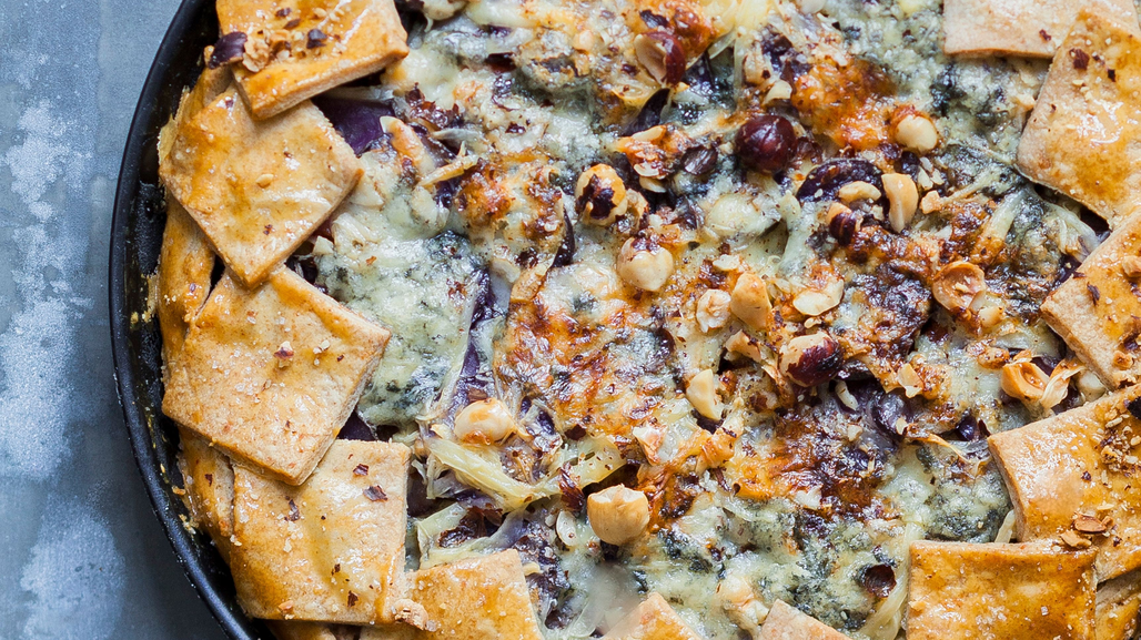 tarte-pommes-de-terre-roquefort-et-noisettes