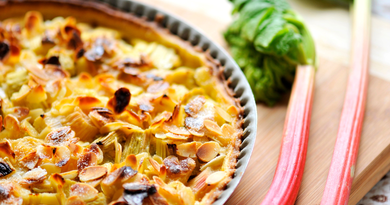 tarte-à-la-rhubarbe-et-aux-amandes