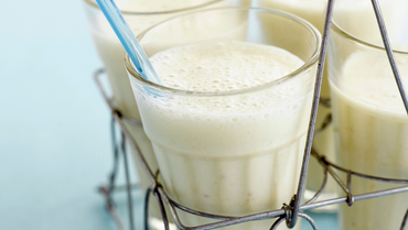 lassi-à-la-banane-et-noix-de-coco