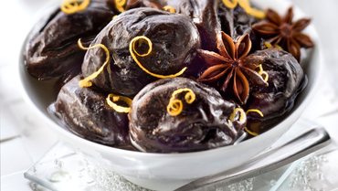 pruneaux-pochés-en-infusion-de-badiane-aux-zestes-dorange