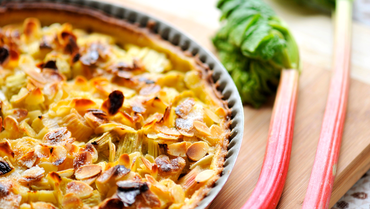 tarte-à-la-rhubarbe-et-aux-amandes