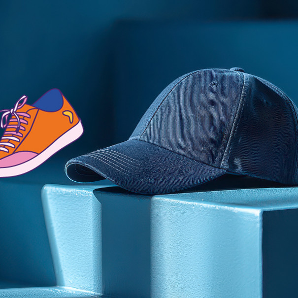 Visuel d'une casque posé sur des marches d'escalier et une basket orange dessiné à coté