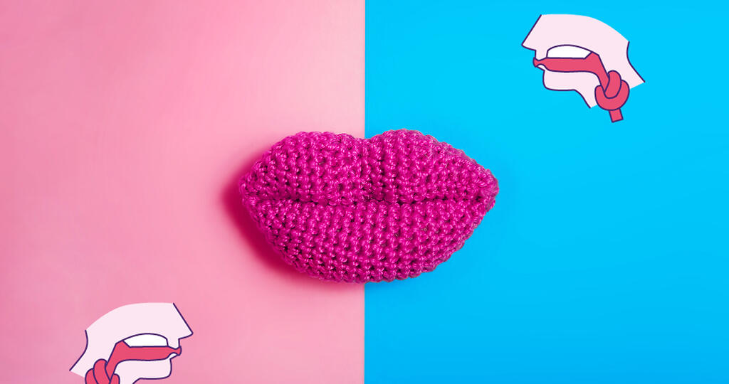 Visuel d'une bouche tricotée et fermée