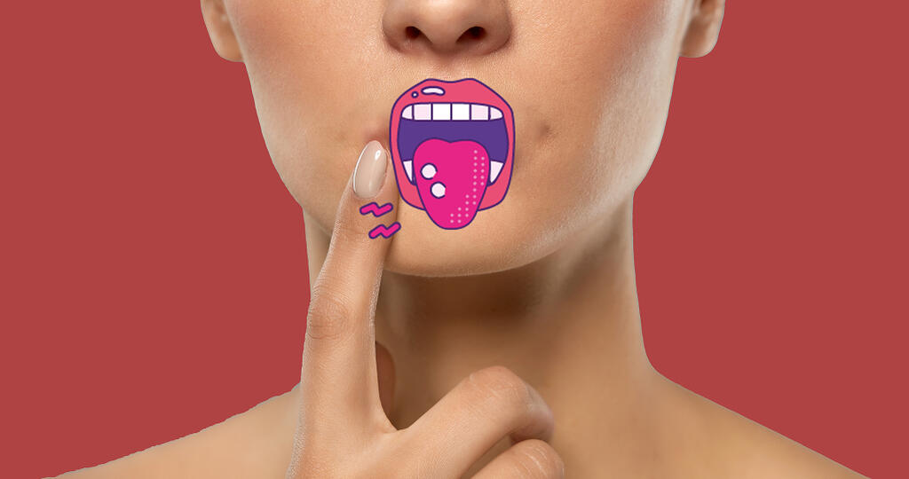 Visuel sur le haut du corps, dessins d'une bouche avec des boutons sur la langue