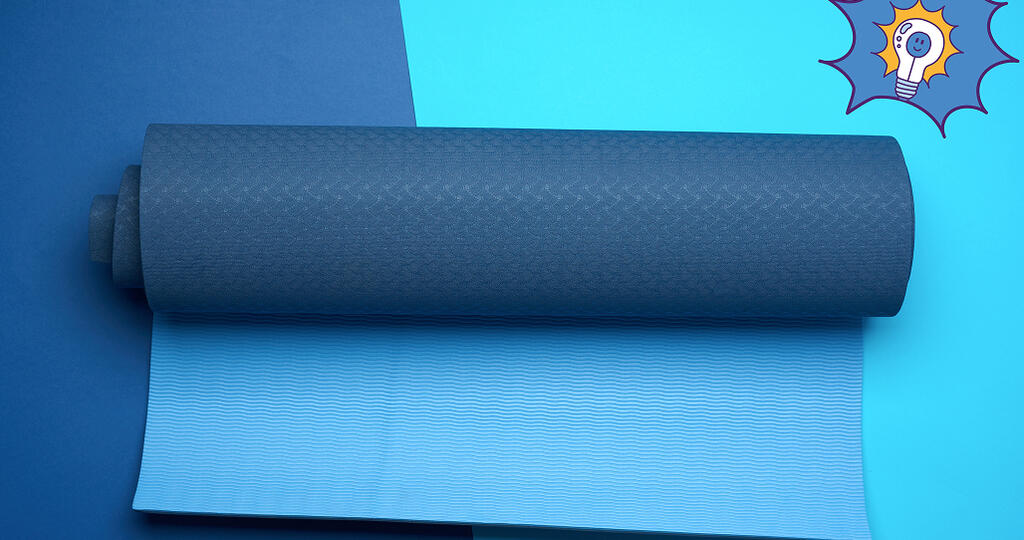 Visuel tapis de yoage et dessin d'une ampoule éclairée
